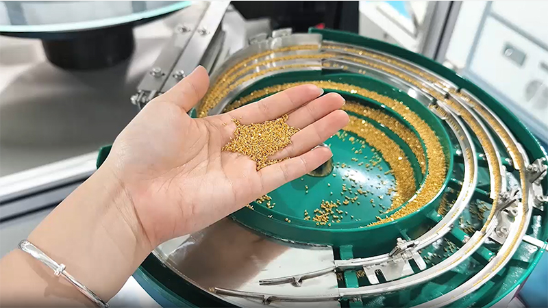Precision Screw Visual Sorting Machine
